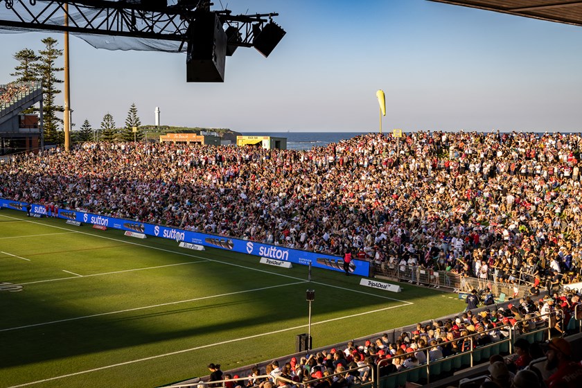 Dragons home crowd at Win Stadium.